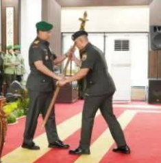 Pangdam I/BB Pimpin Sertijab Danyonif 100/Prajurit Setia, Tegaskan Regenerasi untuk Jaga Profesionalisme Satuan