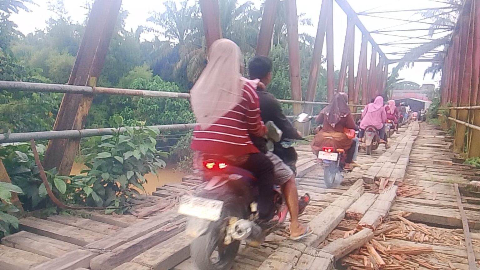 Nyaris 30 Tahun Tanpa Penggantian, Dua Jembatan Tua di Madina Jadi Ancaman bagi Ribuan Warga